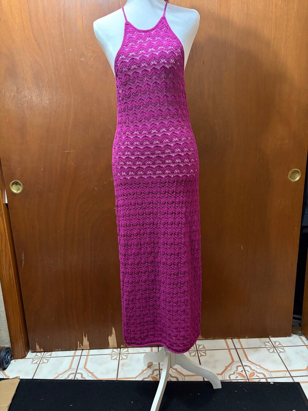 Future Collective Alani Noelle Crochet Halter Midi Dress Open Back Pink Sz L